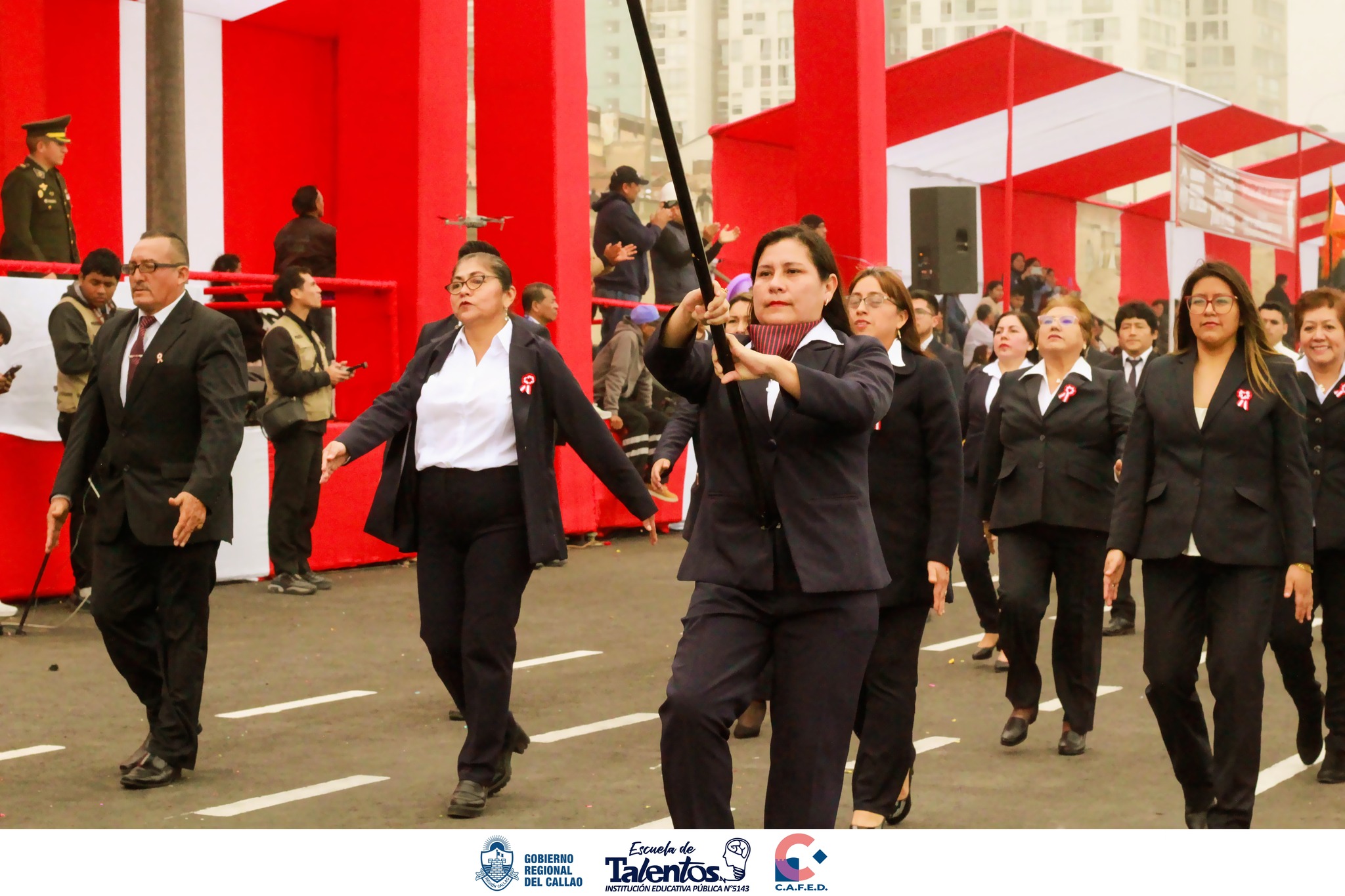 3 La Escuela de Talentos Brilla en el Desfile Cívico Militar Escolar del Callao